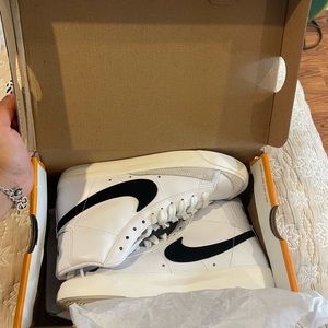 New nike blazers ! size 6.5 used once